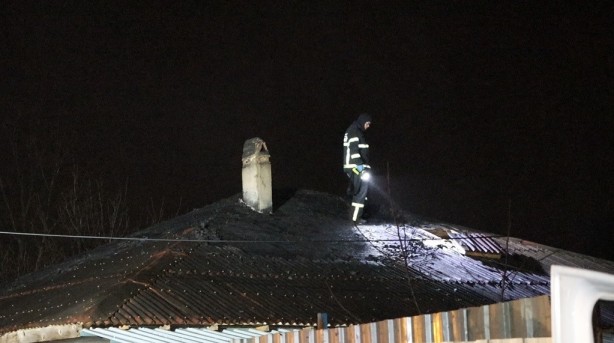 Foto - Geri dönüşüm deposunda çıkan yangın paniği