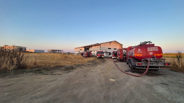 Foto - Geri dönüşüm fabrikasında yangın