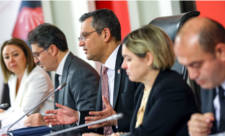 Foto - Gerici bunlar gerici! AK Parti'nin 23 yıl önce uyguladığı kural CHP tüzüğüne dün girdi