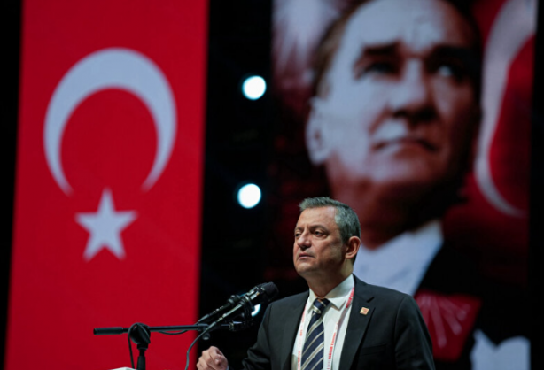 Foto - Gerici bunlar gerici! AK Parti'nin 23 yıl önce uyguladığı kural CHP tüzüğüne dün girdi