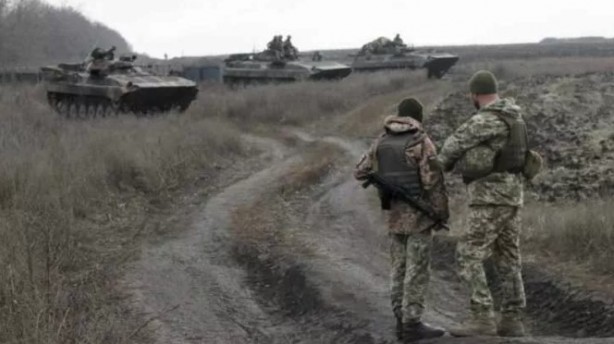 Foto - Gerilim tırmanıyor! Rusya 480 tank ve 900'den fazla zırhlı araç gönderdi