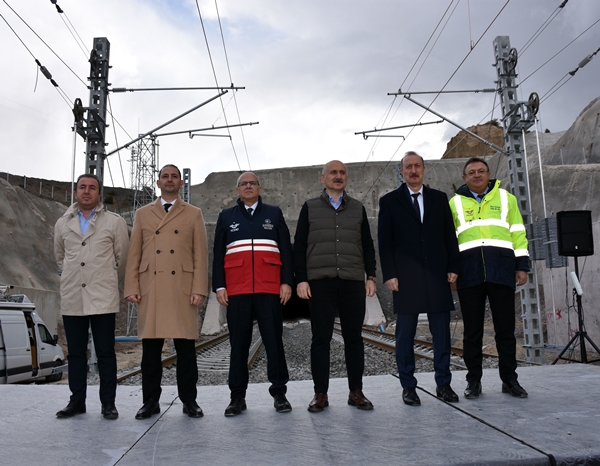 Foto - Geri sayım başladı... Seyahat süresi 12 saatten 2 saate inecek!