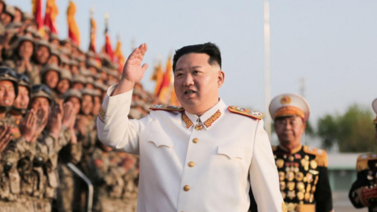 Foto - Getirin adam gibi bir adam; kurtulun tek adamdan! Yüksel Tokur