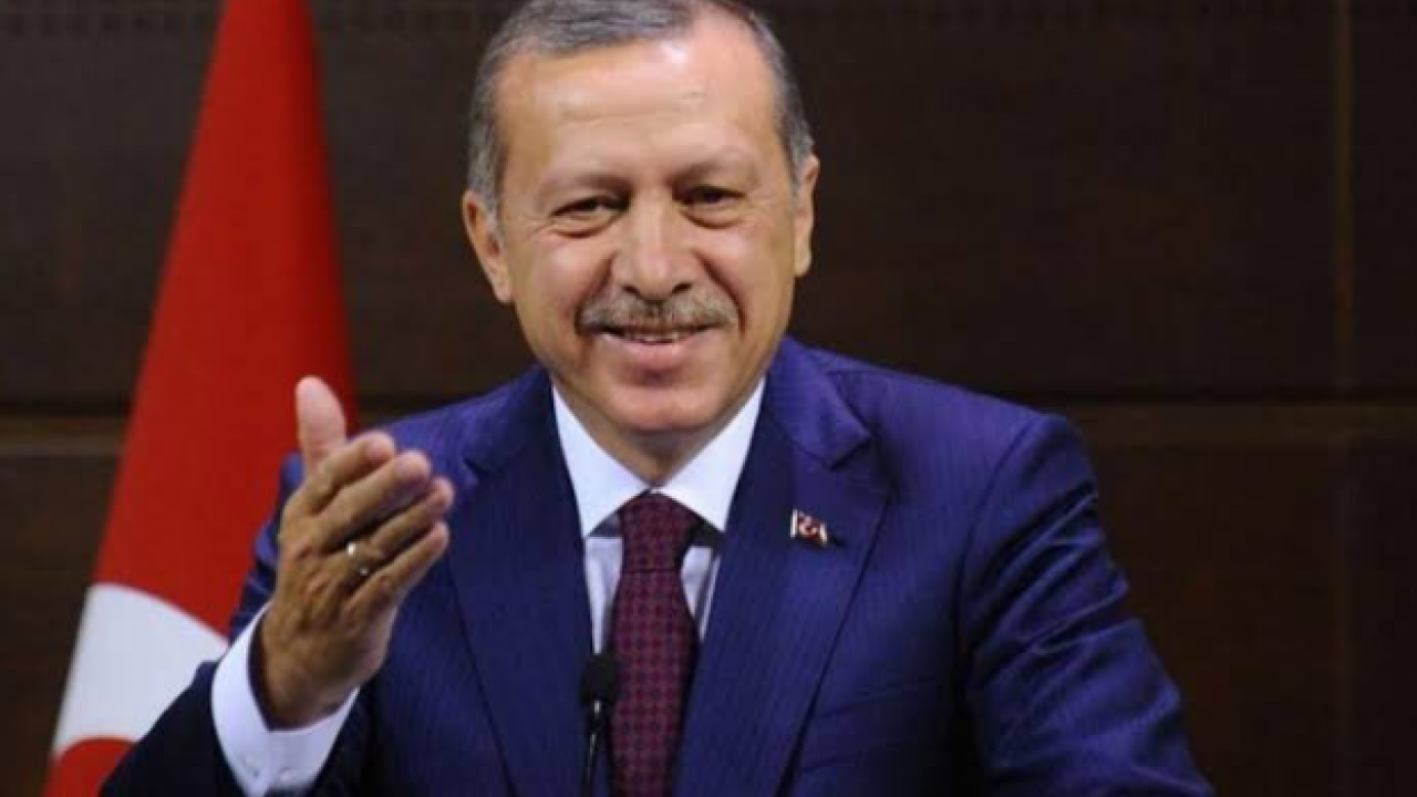 Foto - Getirin adam gibi bir adam; kurtulun tek adamdan! Yüksel Tokur