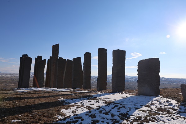 Foto - Gezeravcı'ya Kapadokya'dan soru: Heykeller uzaydan görünüyor mu?
