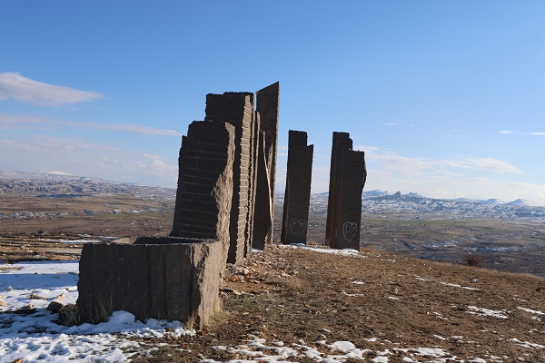 Foto - Gezeravcı'ya Kapadokya'dan soru: Heykeller uzaydan görünüyor mu?