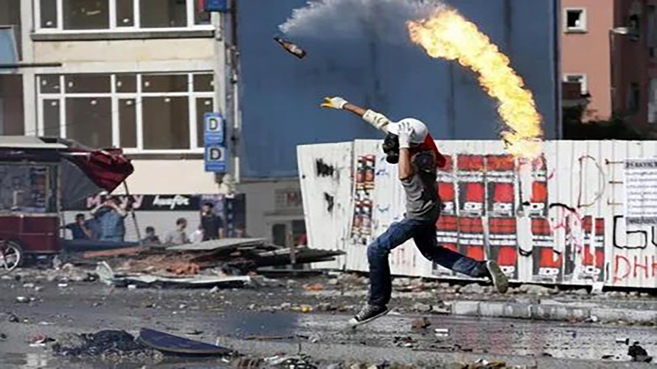 Foto - Gezici tayfalardan Halit Ergenç ve Rıza Kocaoğlu ifade verdi! 'Yalan tanıklık' suçlamasıyla soruşturma başlatıldı