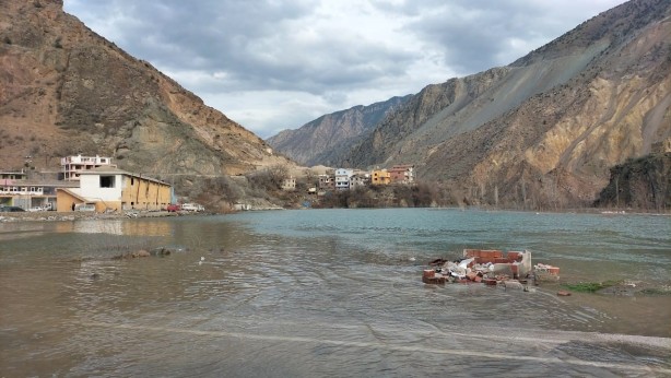 Foto - Giderek yaklaşıyor! Yusufeli barajından ilginç görüntüler