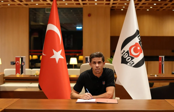 Foto - Gio bir şeyler biliyor ki herhalde 33’lük adamla 3 yıllık sözleşme yapıldı! Beşiktaş’ın iç transferini darmadağın etti! 