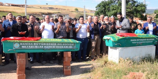 Girdikleri gölette boğulan ikizler toprağa verildi