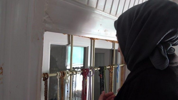 Foto - Giren 40 gün çıkmıyor! Türbe ziyaretçi akınına uğruyor