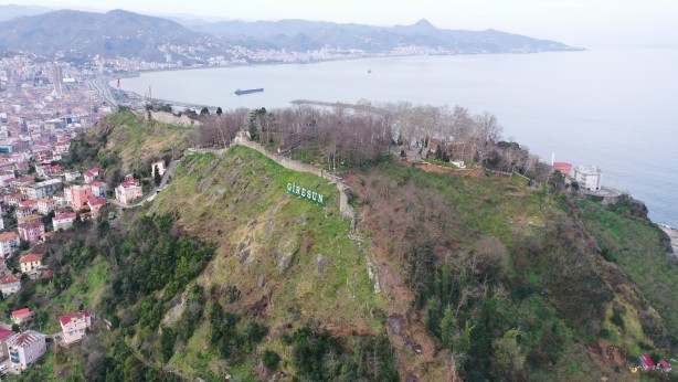 Giresun Kalesi, surları ve mağaralarıyla turist çekecek