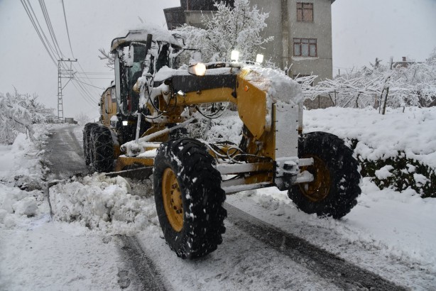 Foto - Giresun'da kar yağışı ulaşım ve enerji hizmetlerinde aksamalara yol açtı