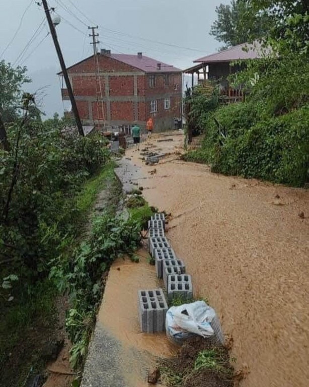 Foto - Giresun’da şiddetli yağış sel ve heyelana neden oldu
