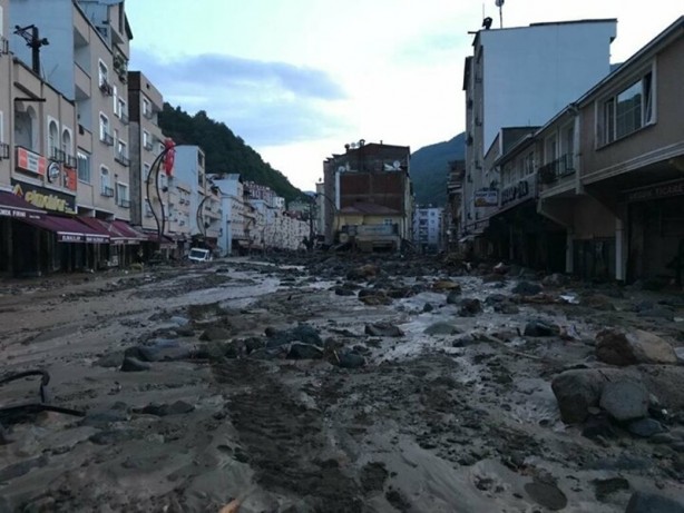 Foto - Giresun'daki sel felaketinin boyutları gün ağarınca ortaya çıktı