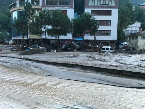 Foto - Giresun'daki sel felaketinin boyutları gün ağarınca ortaya çıktı