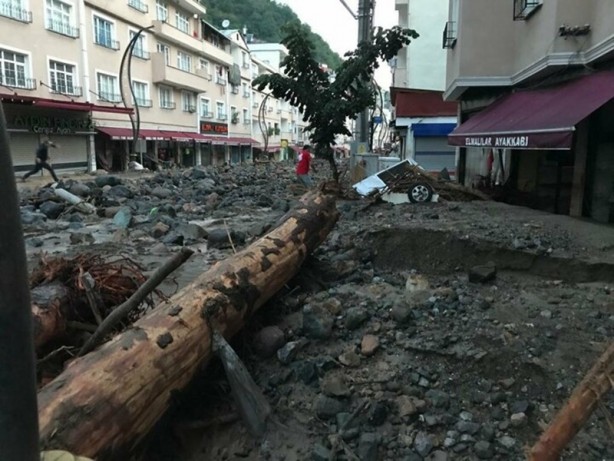 Foto - Giresun'daki sel felaketinin boyutları gün ağarınca ortaya çıktı