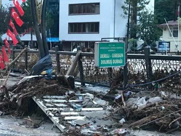 Foto - Giresun'daki sel felaketinin boyutları gün ağarınca ortaya çıktı