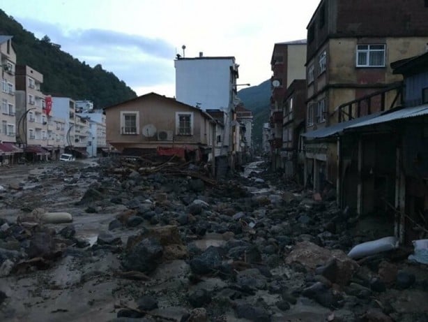 Foto - Giresun'daki sel felaketinin boyutları gün ağarınca ortaya çıktı