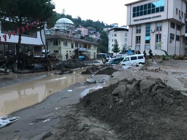 Foto - Giresun'daki sel felaketinin boyutları gün ağarınca ortaya çıktı