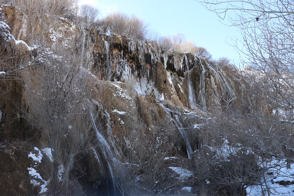 Foto - Girlevik Şelalesi kısmen buz tuttu