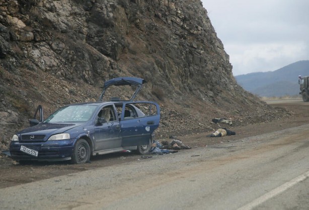 Foto - Gizlenen fotoğraflar Twitter’dan yayınlandı! Ermenistan’da istifa