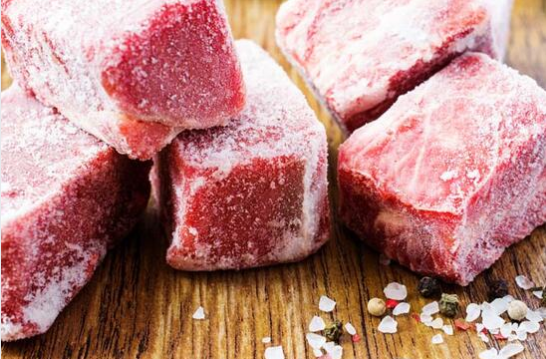 Foto - Gizli tehlike! Eti pişirmeden önce sakın bunu yapmayın