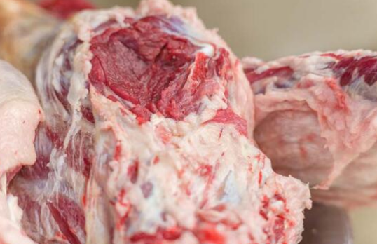 Foto - Gizli tehlike! Eti pişirmeden önce sakın bunu yapmayın