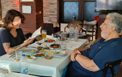 Foto - Gizliden gizliye neler olmuş neler! Gayrimeşru kızı Metin Akpınar'ın maskesini indirdi