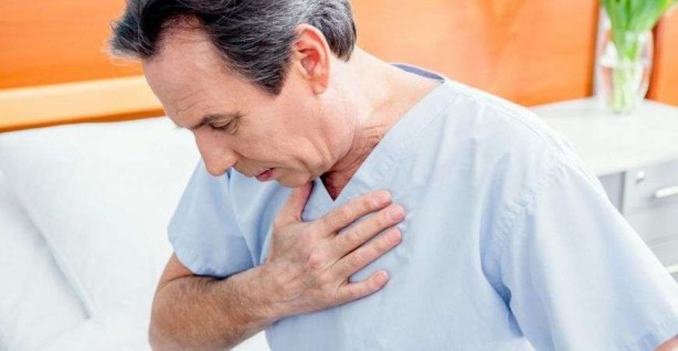 Foto - Göğüs ağrısına neden olan hastalıklar! Acilen bu testleri yaptırın