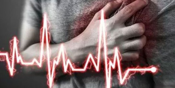 Foto - Göğüs ağrısına neden olan hastalıklar! Acilen bu testleri yaptırın