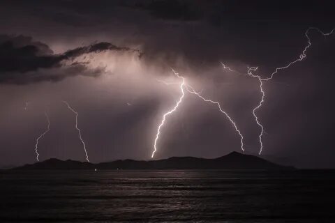 Foto - Gök gürlerken bunları sakın yapmayın! Gök gürültüsünde dikkat edilmesi gerekenler