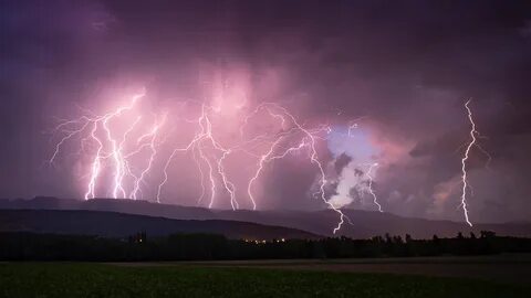 Foto - Gök gürlerken bunları sakın yapmayın! Gök gürültüsünde dikkat edilmesi gerekenler