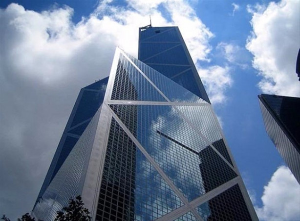 Foto - Gökdelenlerdeki dev delikler ne anlama geliyor?