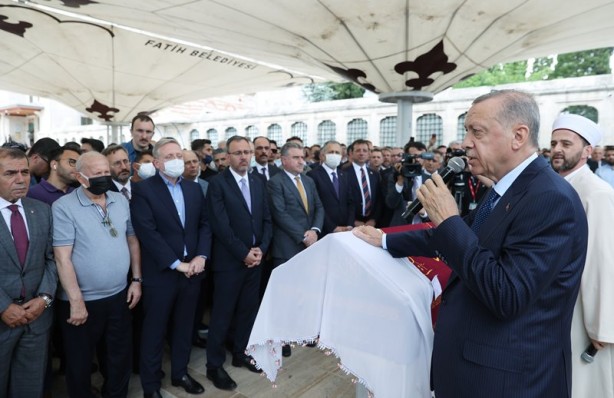 Foto - Göksel Gümüşdağ'ın annesi son yolculuğuna uğurlandı