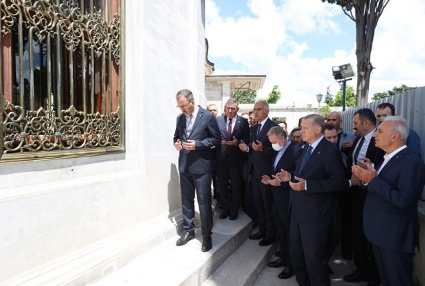 Foto - Göksel Gümüşdağ'ın annesi son yolculuğuna uğurlandı