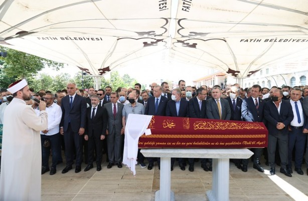 Foto - Göksel Gümüşdağ'ın annesi son yolculuğuna uğurlandı