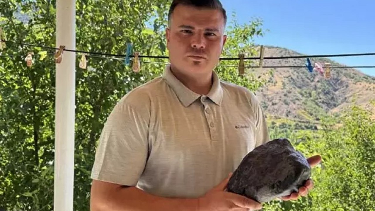 Foto - Göktaşı profesörü!