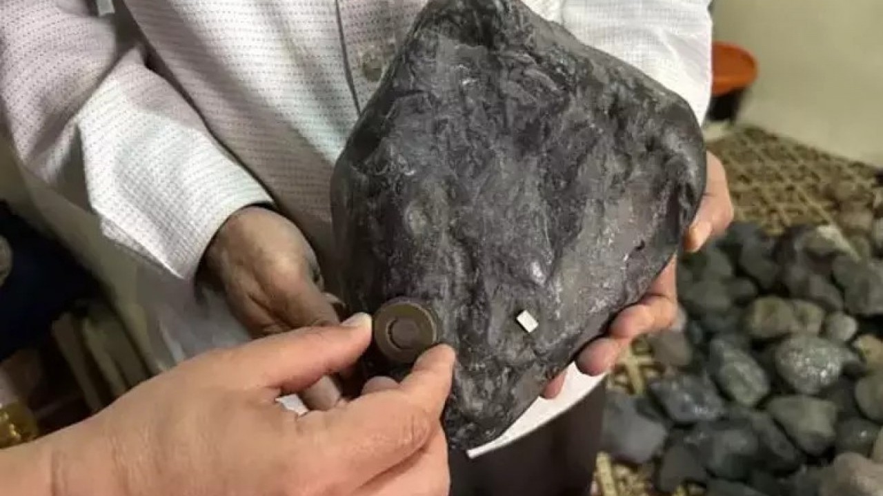 Foto - Göktaşı profesörü!