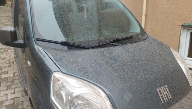 Foto - Gökten çamur yağdı