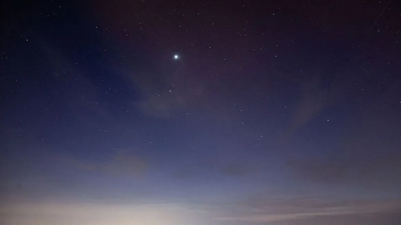 Gökyüzünde 6 gezegen yan yana hizalandı! Türkiye'de sadece bir ilimizde çıplak gözle izlendi