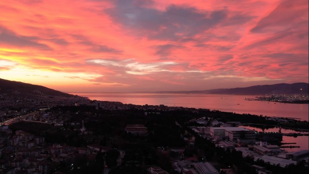 Foto - Gökyüzündeki renk cümbüşü görenleri mest etti!
