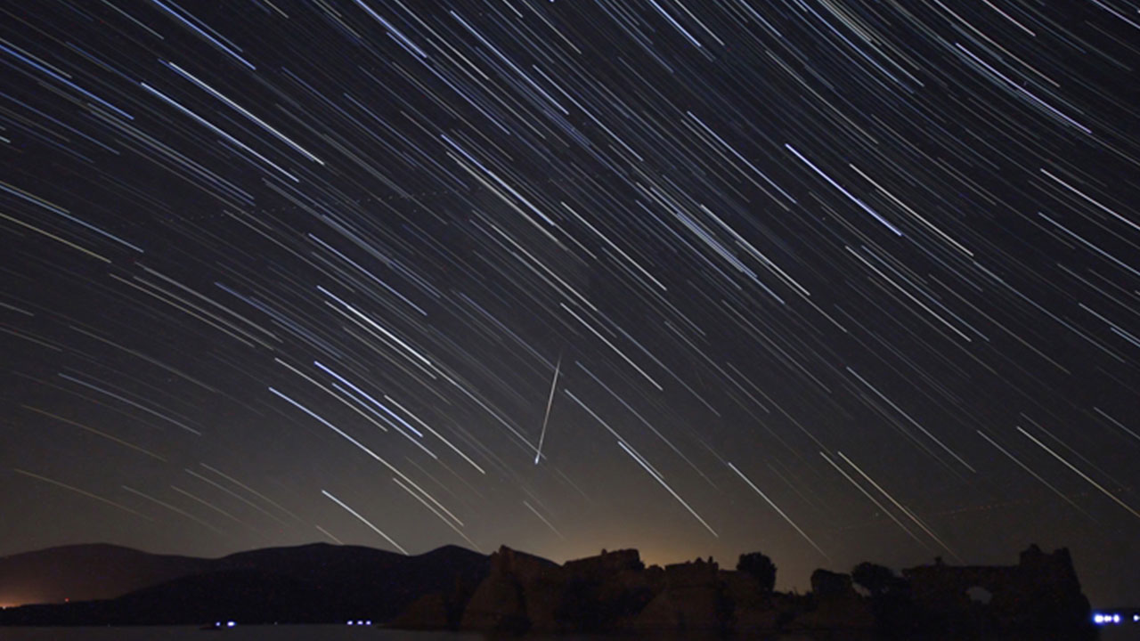 Foto - Gökyüzündeki yıldız kayması aslında bakın neymiş! Cübbeli Ahmet Hoca tüyler ürperten açıklamayı yaptı