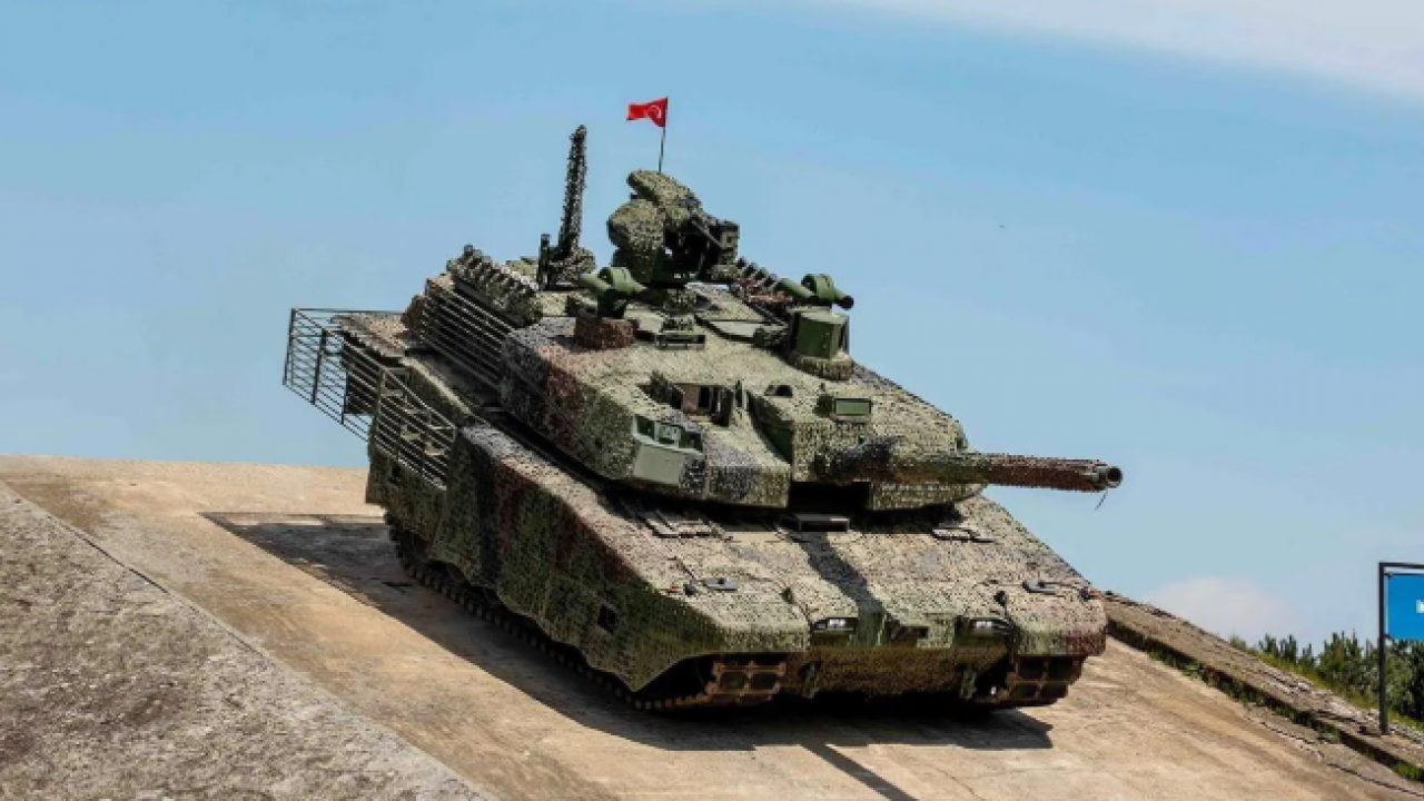 Gökyüzünden denize, karadan uzaya: Türkiye savunmada çağ atlattı! İşte 2025 yılına damga vuran büyük savunma projeleri