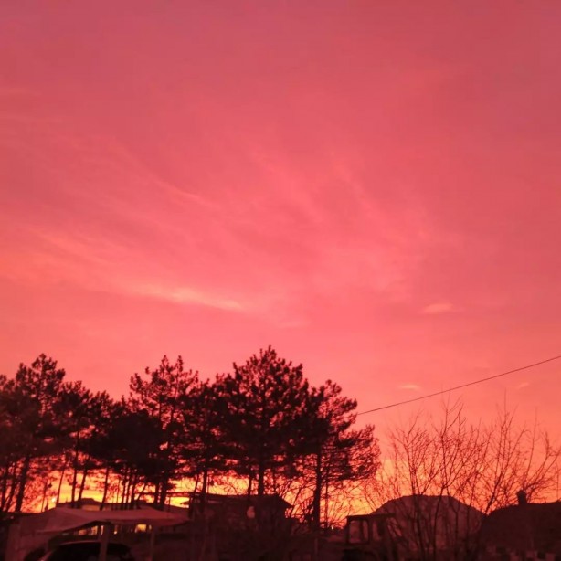 Foto - Gökyüzünü gören telefona sarıldı!