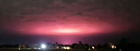 Foto - Gökyüzünün rengi değişti! Herkes 'Bu kıyamet alameti' diyerek paniğe kapıldı