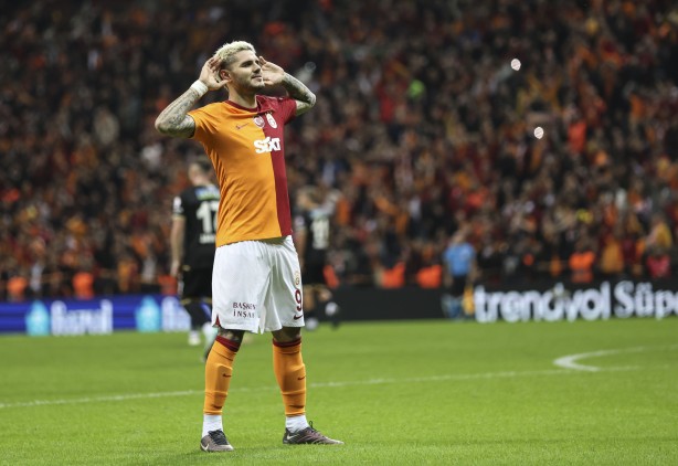 Foto - Gol makinasının bozulmasının nedeni bu mu? Milyonlarca Galatasaraylı’ya şok! Duyurdular: Para dağıtmaya başladı! Şaka değil gerçek