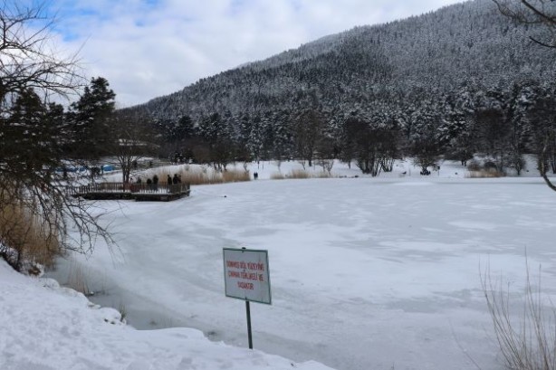 Foto - Gölcük dondu, ziyaretçiler akın etti