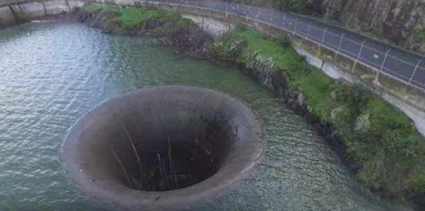 Foto - Göldeki çukurla ilgili iddia dudak uçuklatıyor!