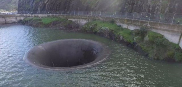 Foto - Göldeki çukurla ilgili iddia dudak uçuklatıyor!